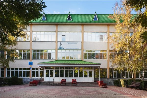 Главный вход санатория им. Анджиевского — фото 9